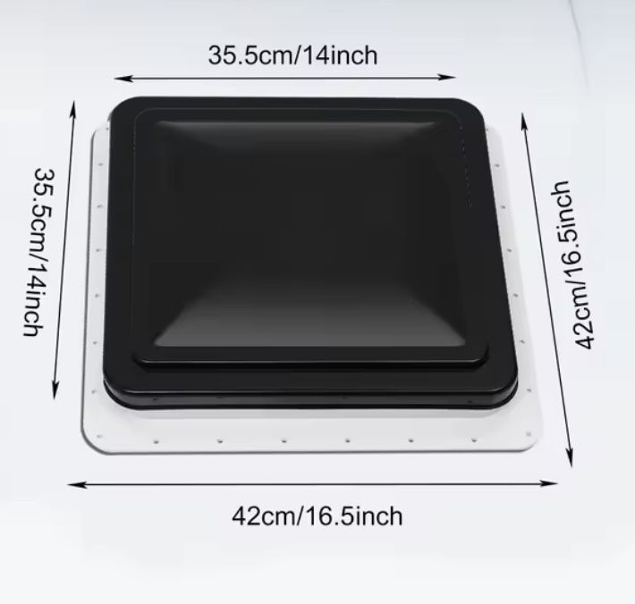 Okno dachowe przyczepa kamper