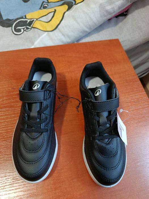 Buty halowe np. na wf nowe