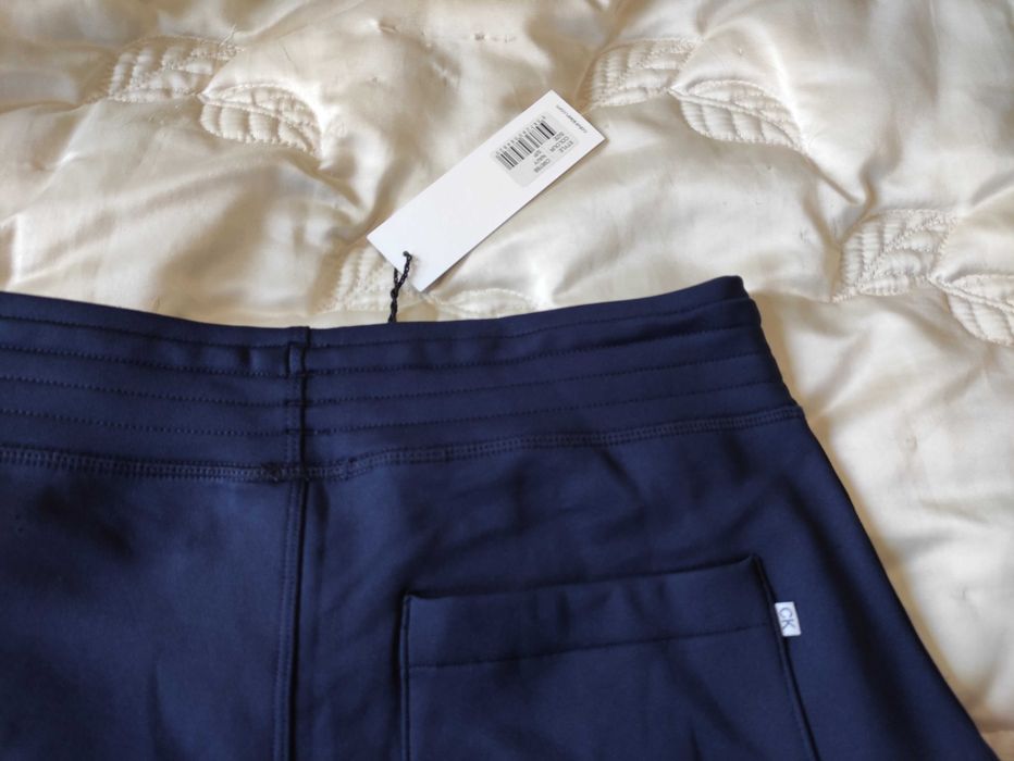 Męskie oryginalne krótkie spodenki Calvin Klein Golf r. S nowe