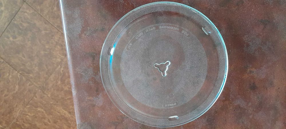 Talerz do mikrofali marki Pyrex