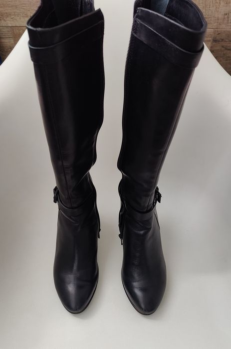 Шкіряні жіночі чоботи