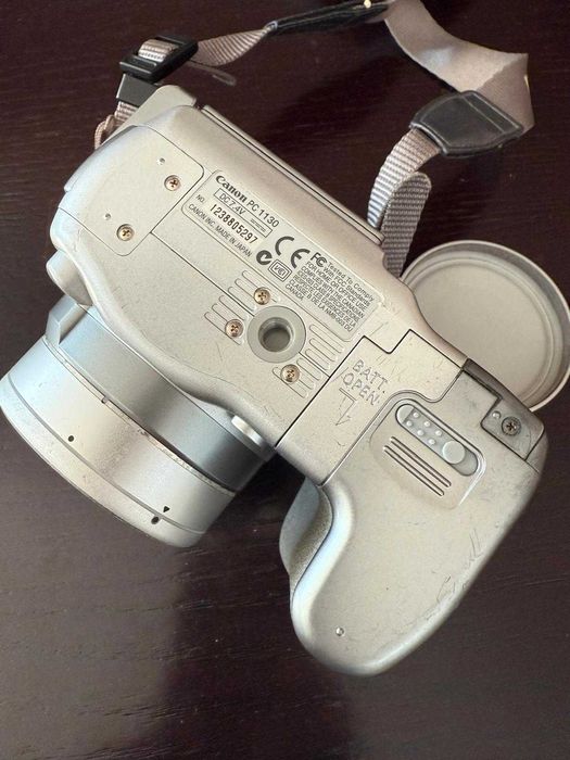 Canon PowerShot S2 IS