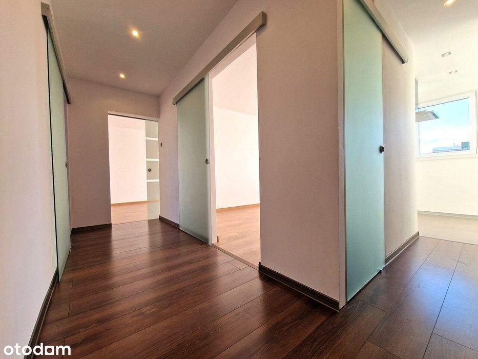 3 niezależne pokoje po generalnym remoncie; balkon; winda