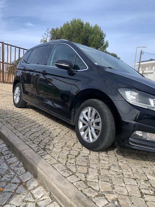 VW touran 1.6 tdi , cx 6 velocidades ,7 lugaresElegância e Conforto Highline: