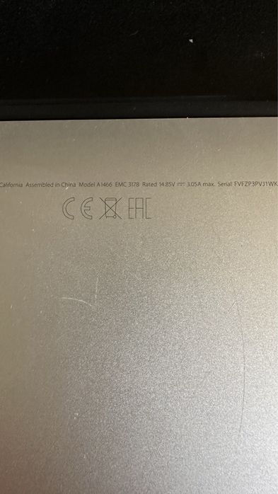 Macbook Air A1466 używany