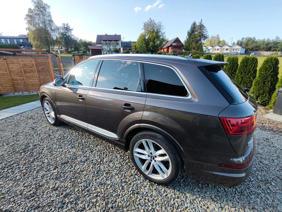 Audi Q7 Polski Salon