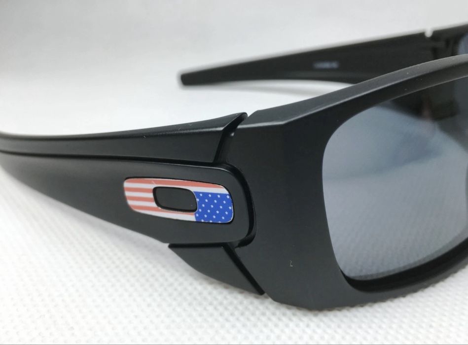 Oakley SI Fuel Cell Matte Black USA Flag / Grey – оригінальні окуляри (NEW)