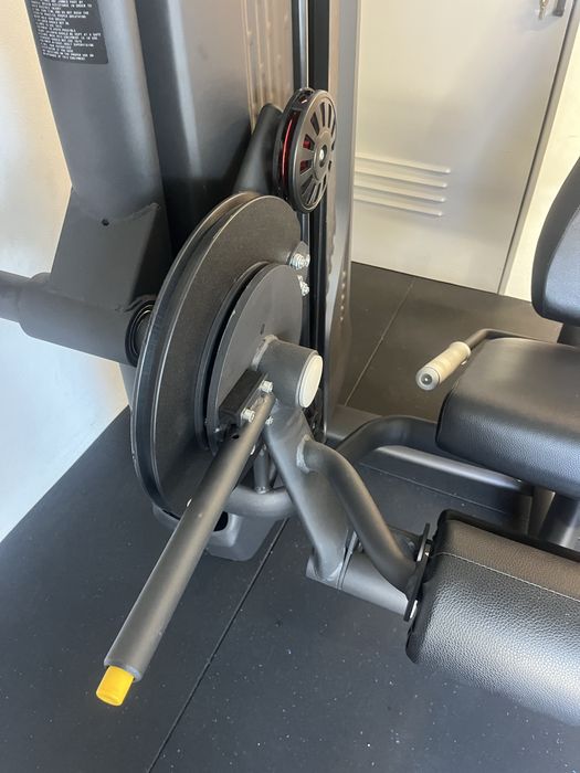 Máquina TopGim Leg Extension/Leg Curl