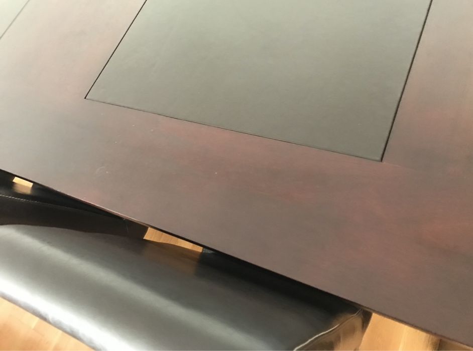 Mesa em madeira importada cor wengue