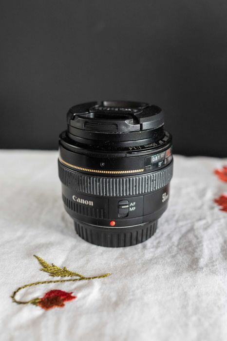 Canon EF 50mm f/1.4