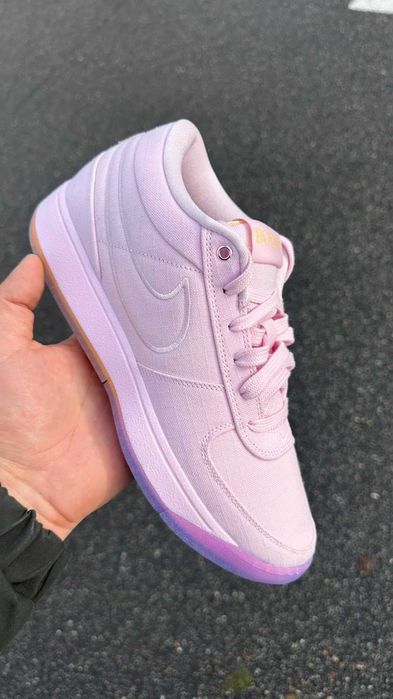 Nike Book 1 [US 8|26 cm]