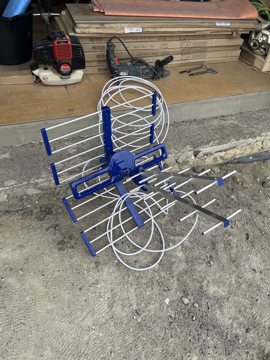 Antena telewizyjna +kabel