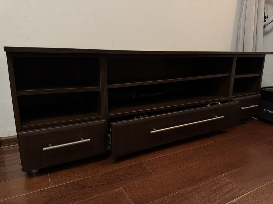 Тумба під телевізор