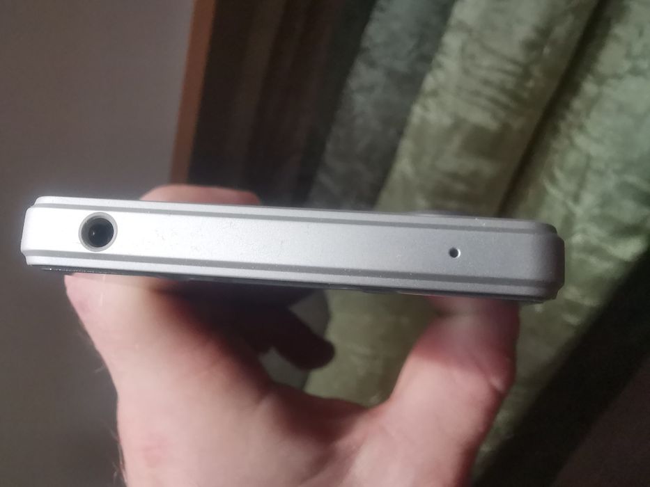 Sony Xperia 5 V 8/128