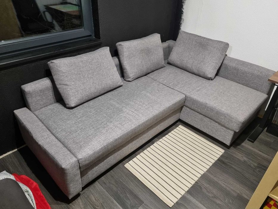 Narożnik IKEA FRIHETEN jasnoszary + biurko IKEA MITTZON 120X60 orzech/czarny
