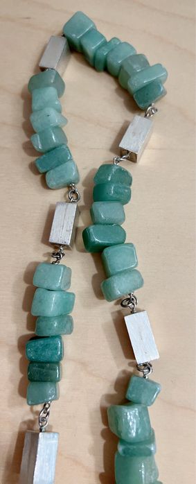 Colar em pedras naturais e prata