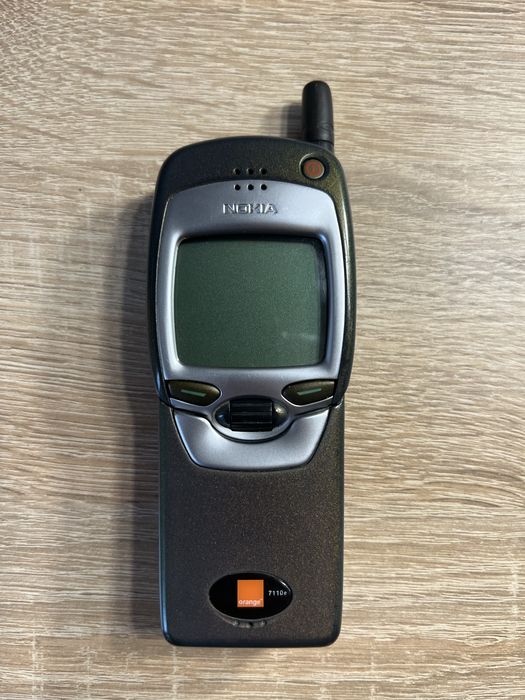 Продам Nokia 7110