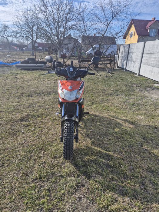 Скутер Мопед 125 кубів спарк(альфа).