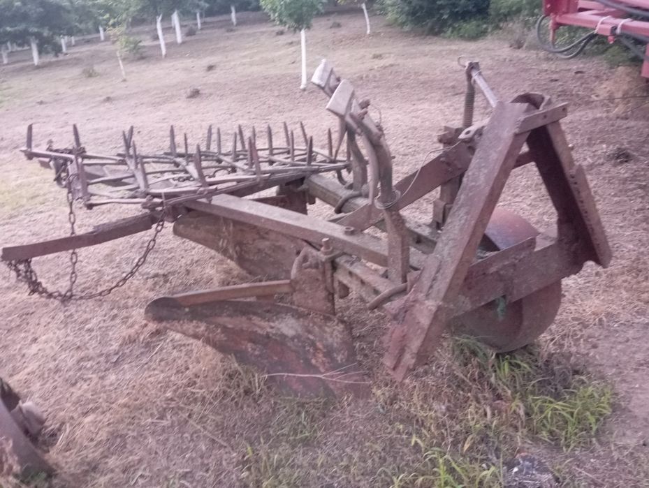 Продам культиватор обприскувач плуг