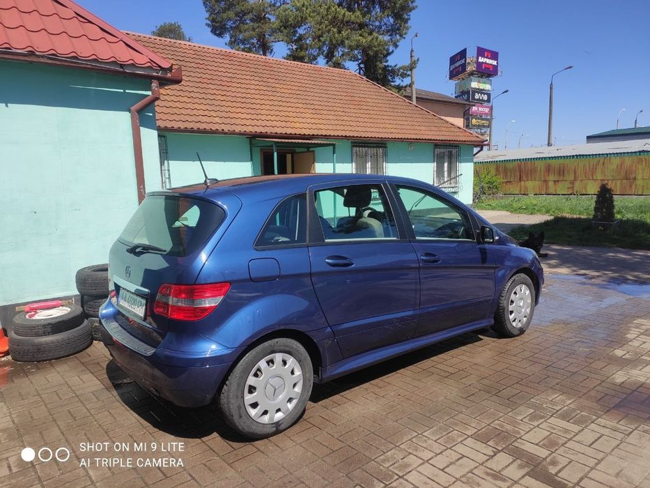 Мерседес  b160 2010.