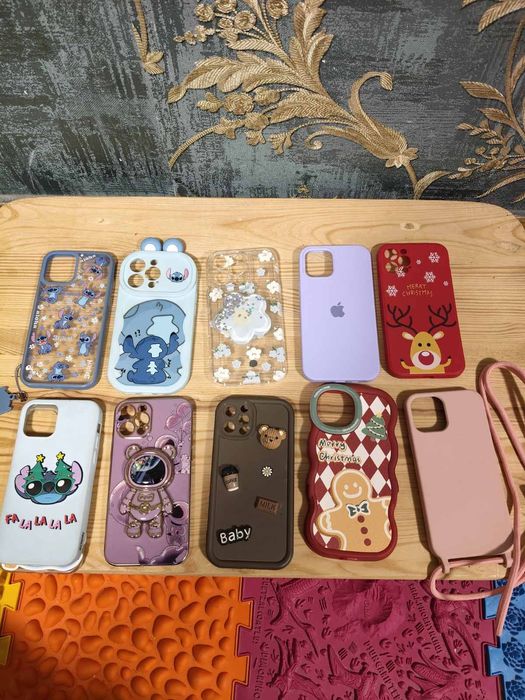 чохли на телефони нові.