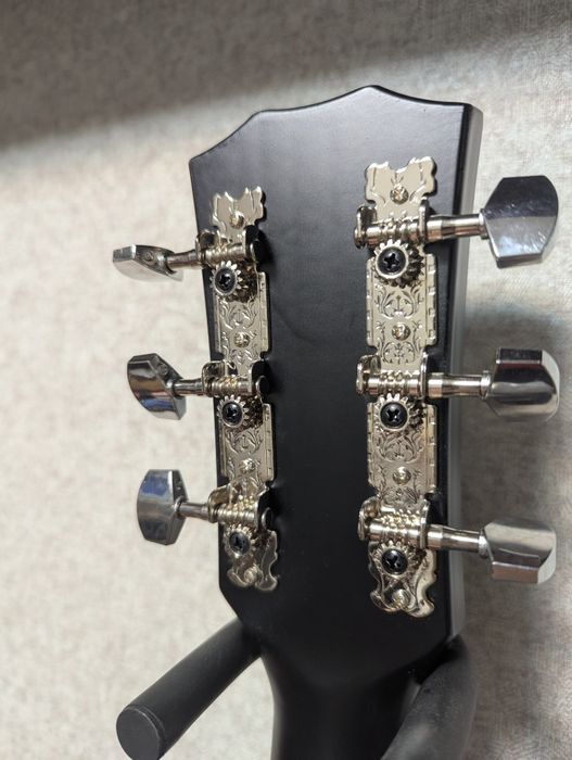 Акустична гітара + комплект для навчання