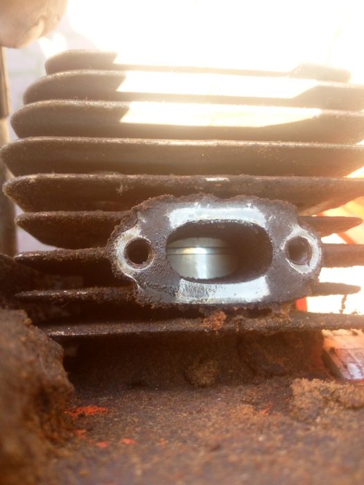 Husqvarna  44  piła spalinowa lub części