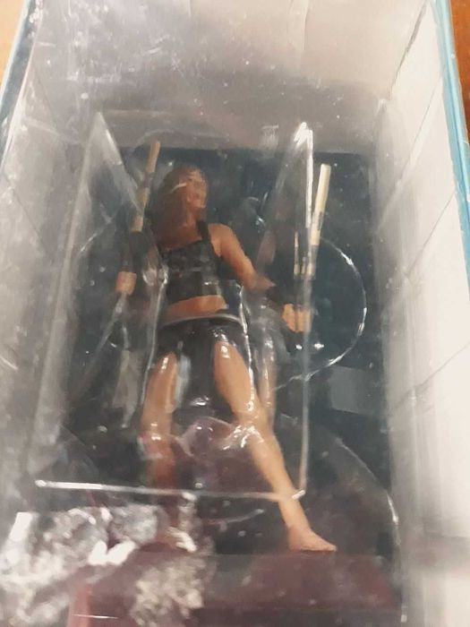 Figura Teyla Stargate SG-1 Atlantis nova e selada