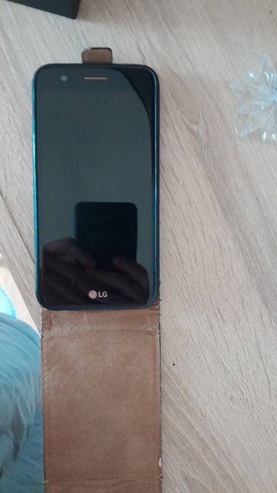 Czarny Telefon LG K10