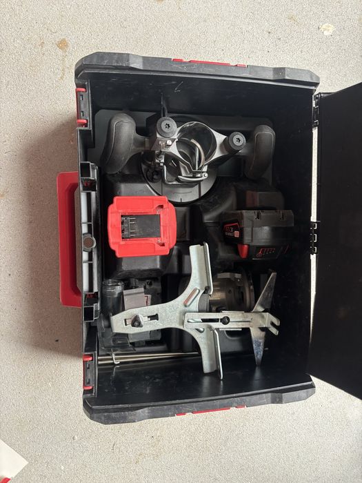 Frezarka Milwaukee m18