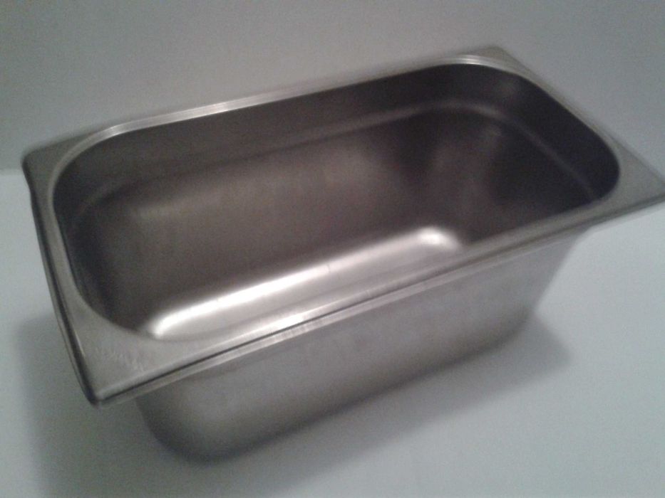 Pojemnik do gastronomii