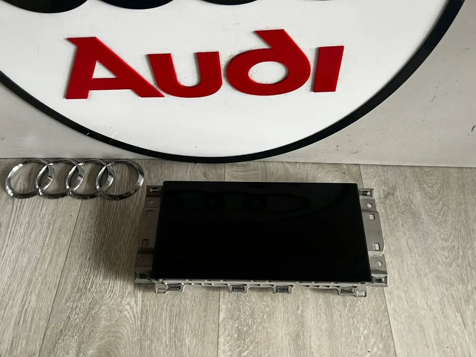AUDI A3 8Y EKRAN WYŚWIETLACZ NAVI DISPLAY 10.1 8Y0919620A 2025R 2300 km