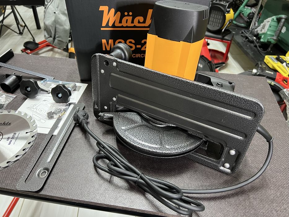 Пила дисковая Machtz MCS-2520 + крепление к столу 2500 Вт 200 мм диск