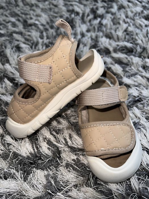 Босоніжки 22 розмір