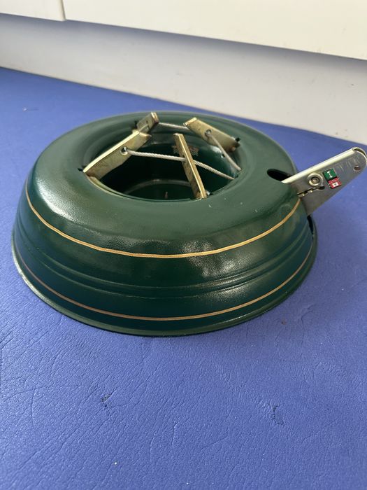 Підставка для під ялинки самозатискна вироблена в Німеччині