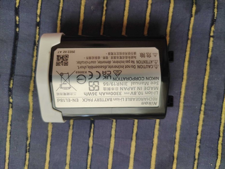 Nikon Z9 com duas baterias