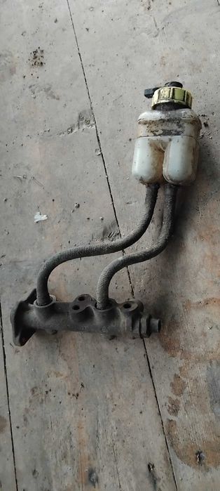 Головний тормозний целіндр  Таврія,Славута