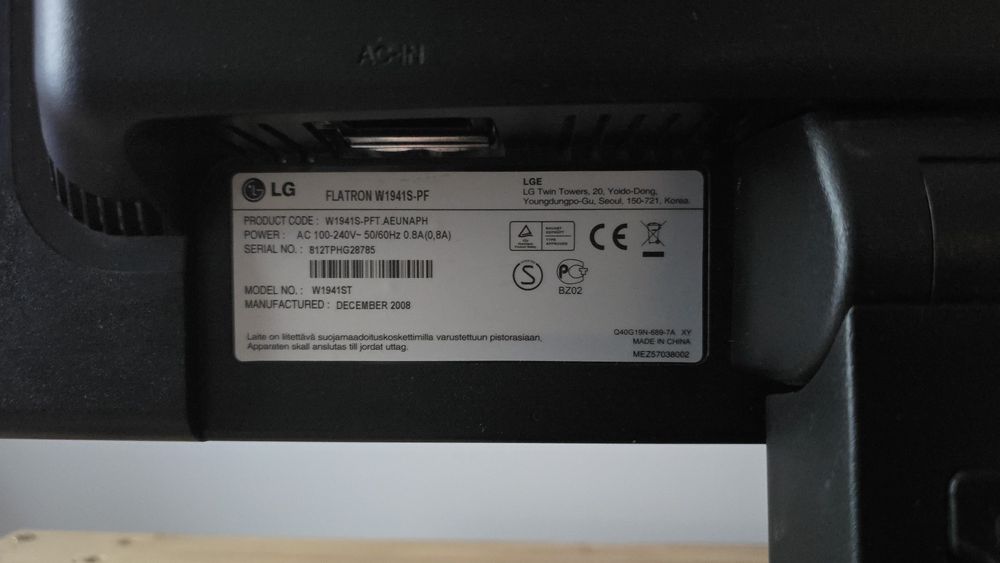Monitor LG  19 FLATRON W1941S-PF