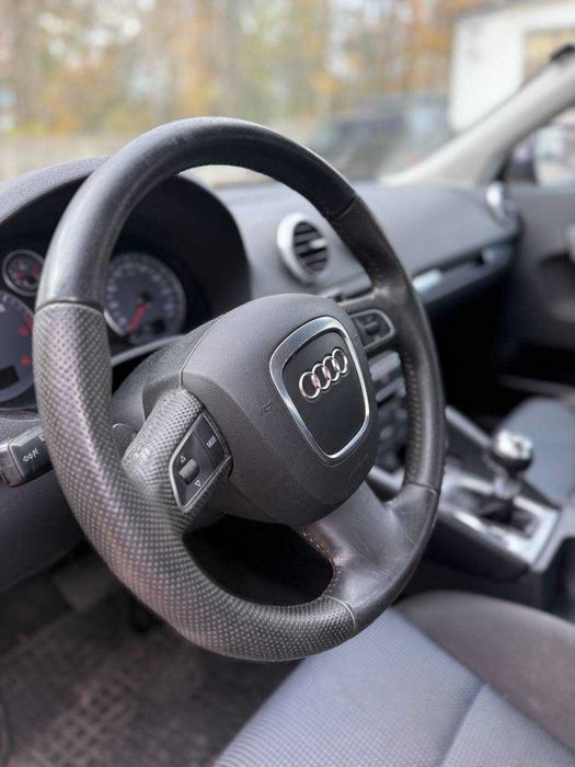 AUDI A3 1.6 Дизель 2010