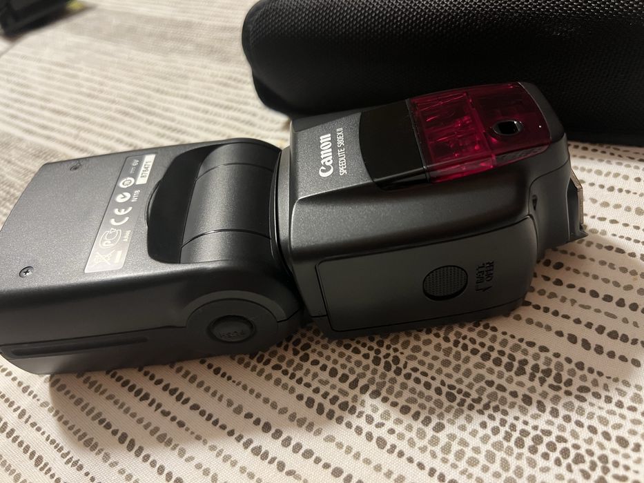 Canon Speedlite 580EX II + Bolsa Original Canon