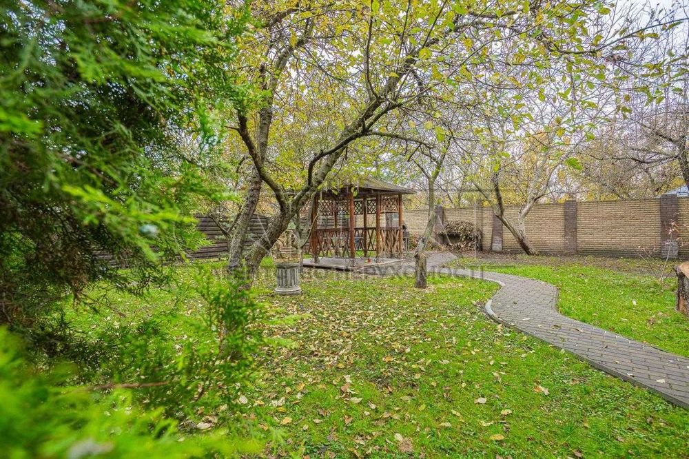 Оренда затишного будинку 300м2 Осокорки Дарницький р-н вул. Садова