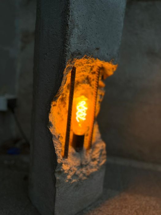 Lampa loft beton industrialna