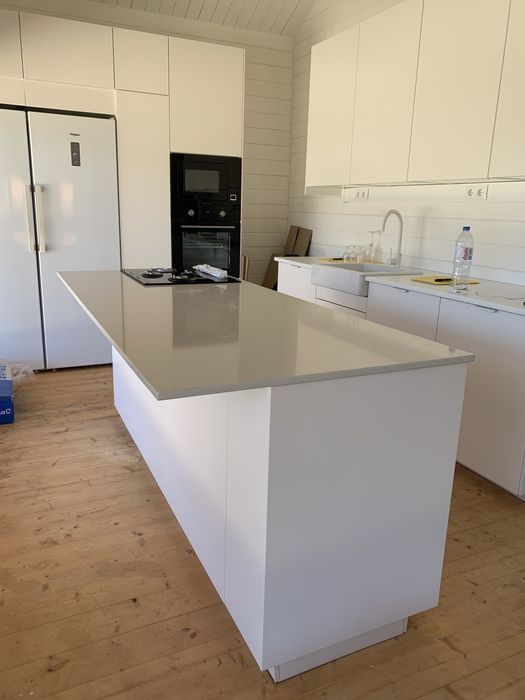 Bancadas em Silestone Quartz, Marmores, Granitos e outros.