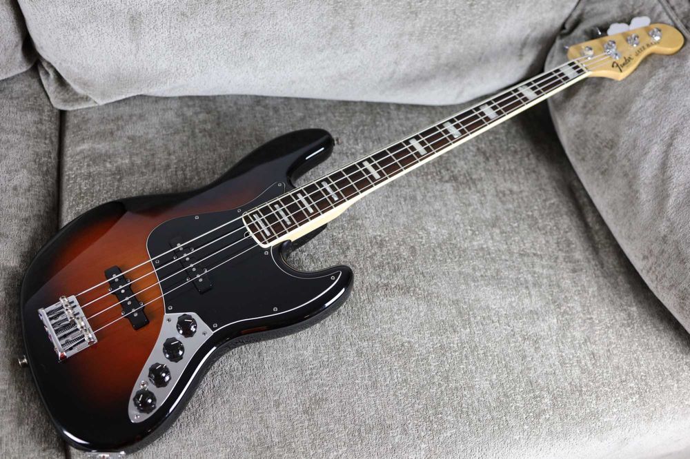 Fender Jazz Bass American Deluxe 4 - 2012 w/ Case, бас гітара