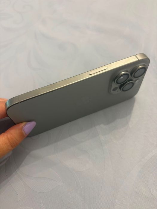 iPhone 15 pro - titânio natural- 128gb como novo