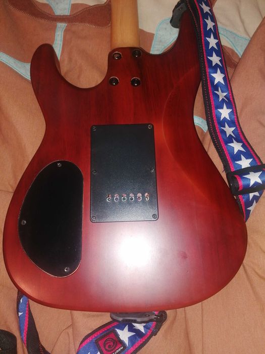 Amplificador + guitarra eletrica