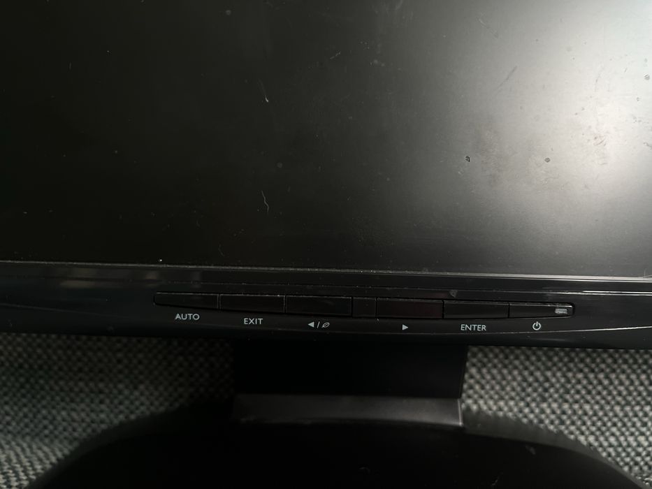 Sprawny niezawodny monitor