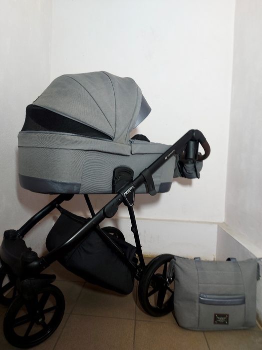 Коляска. ADAMEX GALLO сама надлегка  + термо люлька