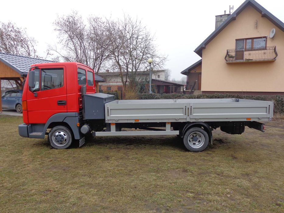 Nissan Atleon 3,0