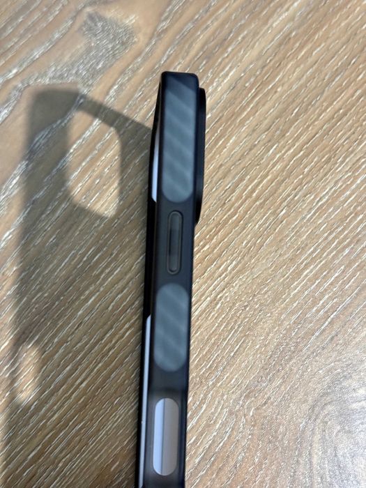 Capa Apple Smoke para iPhone 16 Pro Max - Preto Fosco